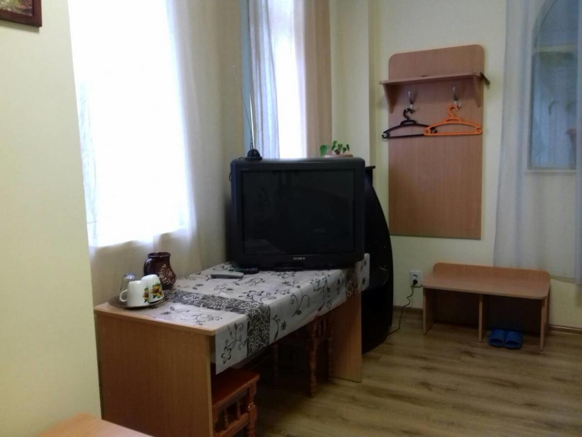 אוזהורוד Hotel As 1 מראה חיצוני תמונה