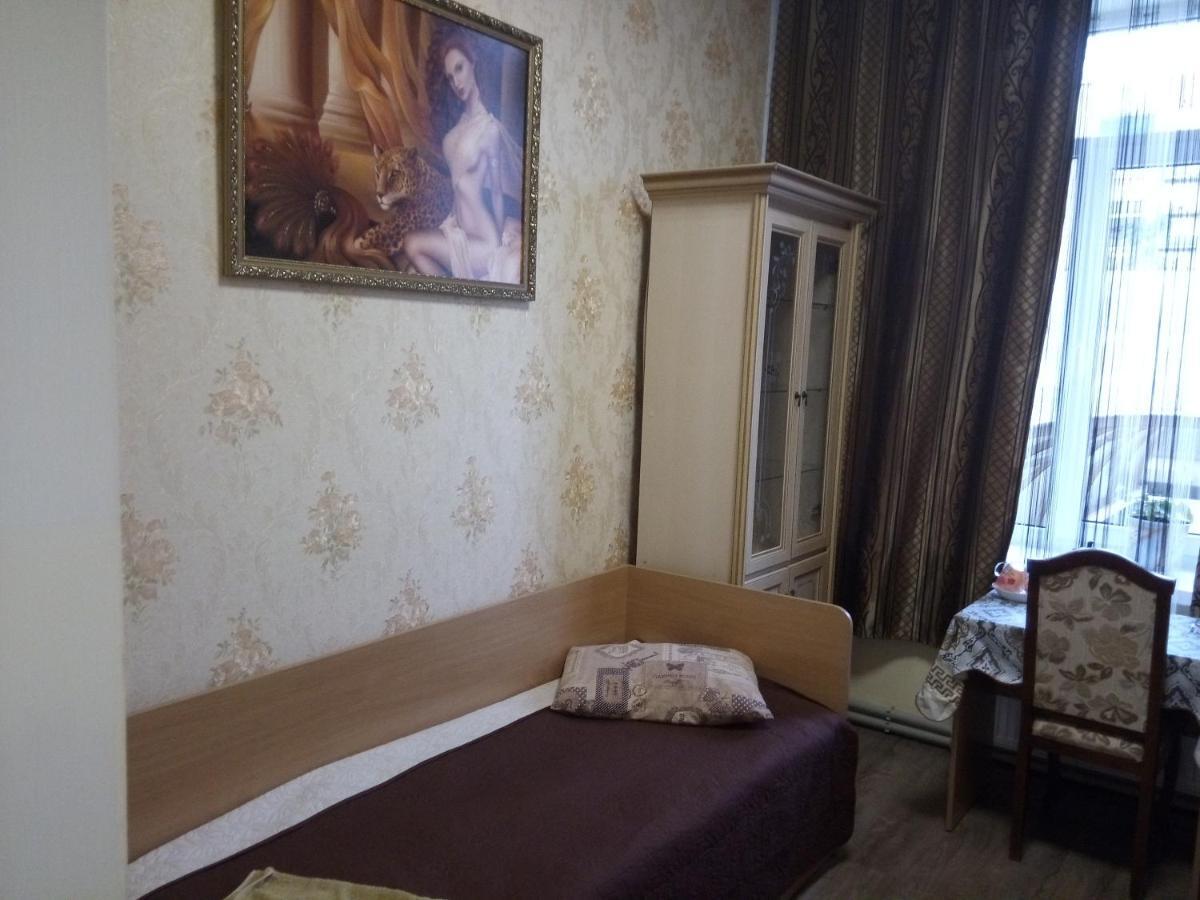 אוזהורוד Hotel As 1 מראה חיצוני תמונה